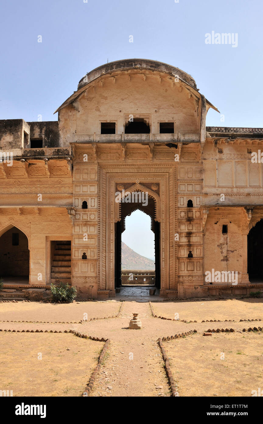 Elephant gate of chhatra mahal bundi palace rajasthan india Asia Stock Photo