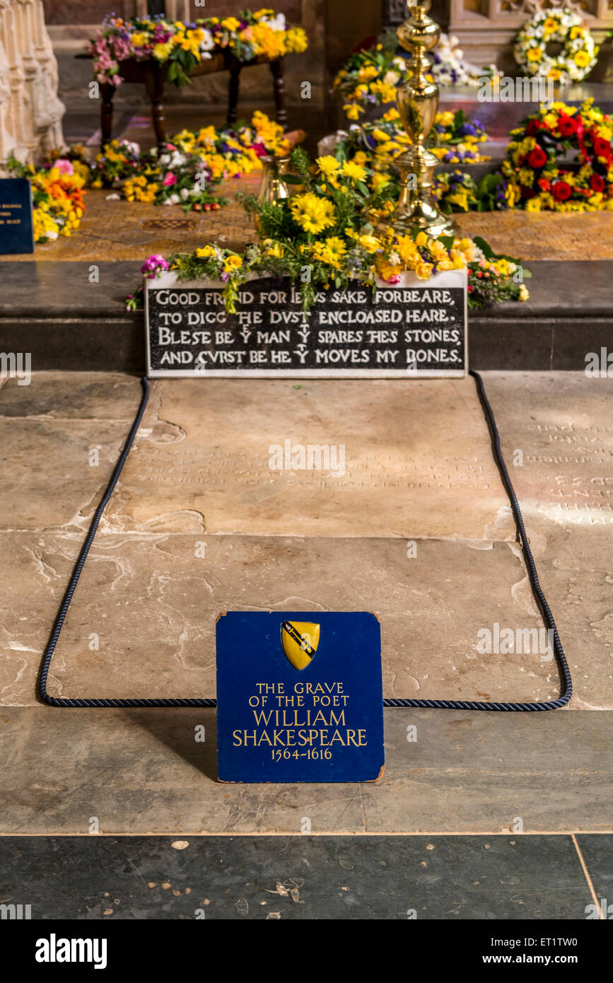 The grave of William Shakespeare in The Holy Trinity Church, Stratford upon Avon, England Stock Photo
