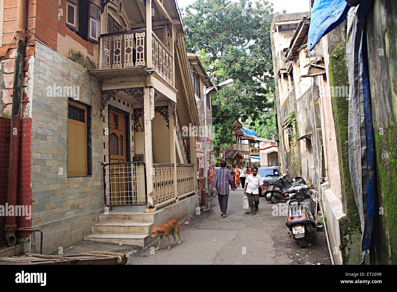 Old house street Khotachi Wadi ; Girgaon ; Charni Road 