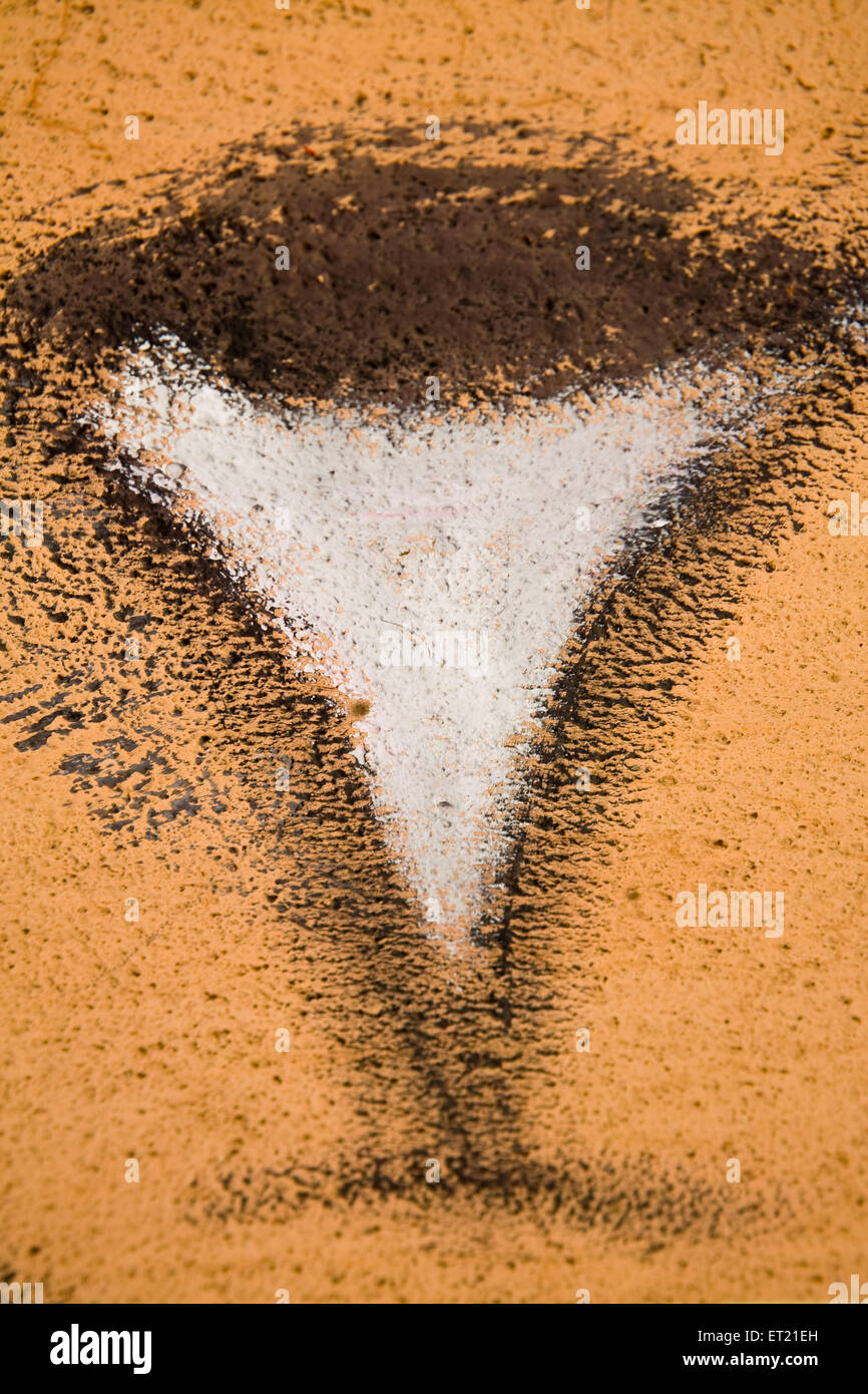 dried paint on wall, dried paint drips on wall, dry paint, dried paint, urban art, wall art