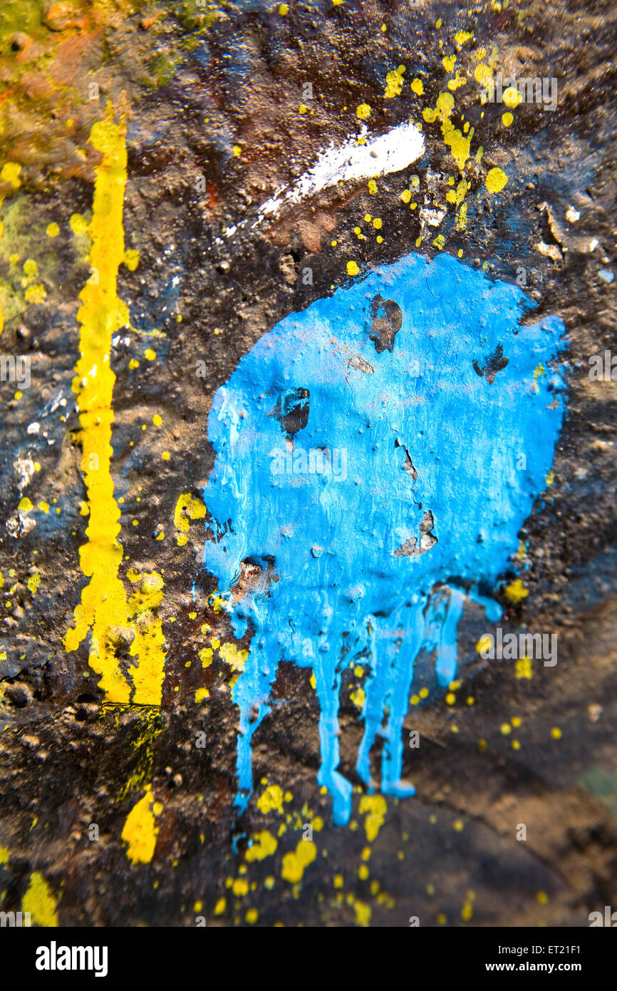 dried paint on wall, dried paint drips on wall, dry paint, dried paint, urban art, wall art