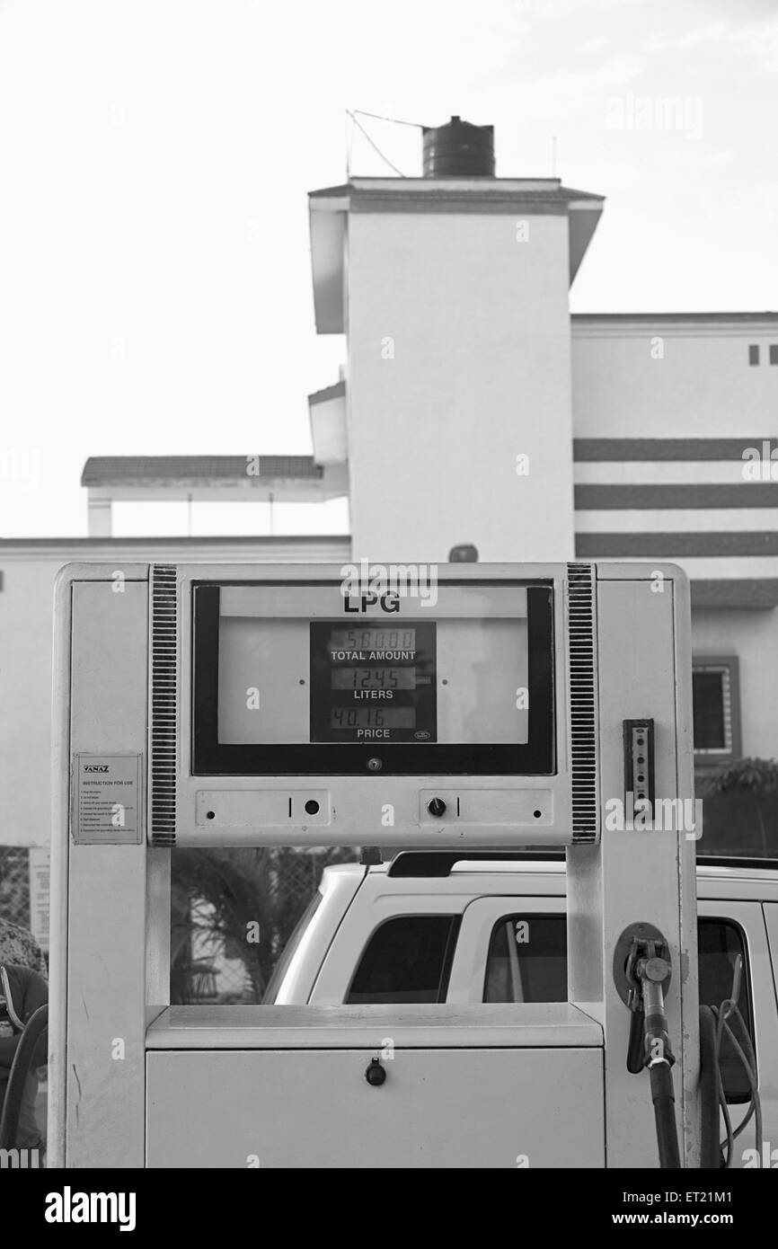 LPG Gas Fuel Filling Pump, liquefied petroleum gas, Ralegan Siddhi, Parner taluka, Ahmednagar District, Maharashtra, India, Asia, Asian, Indian Stock Photo