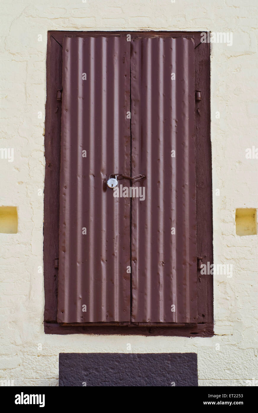 Door locked ; Wai ; District Satara ; Maharashtra ; India ; Asia Stock Photo