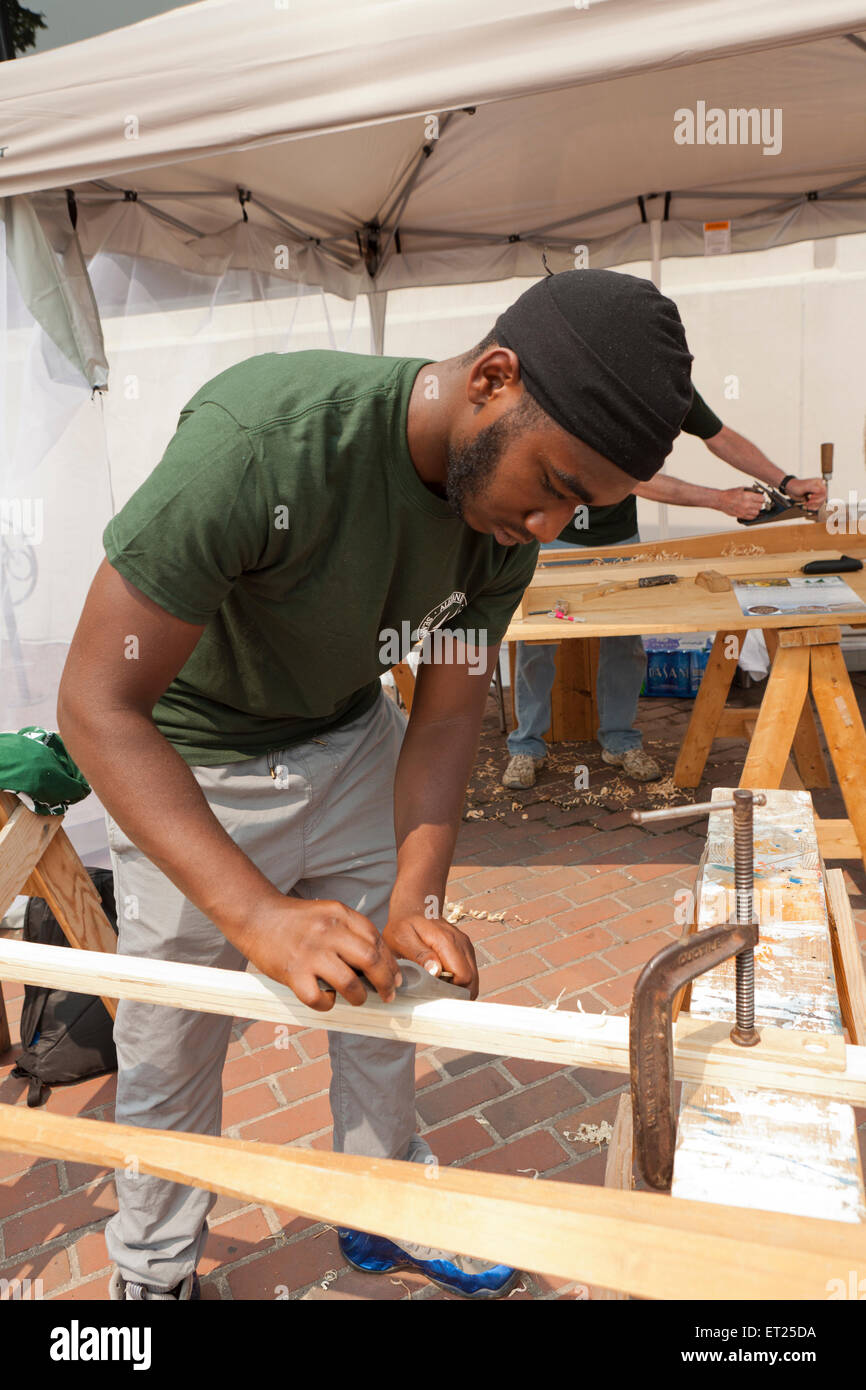 African carpenter hi-res stock photography and images - Alamy