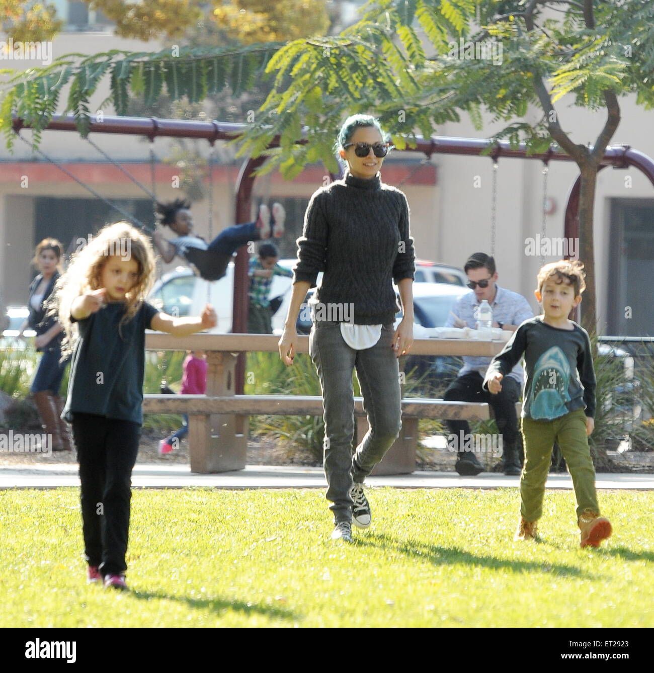 Nicole Richie and Joel Madden take their children Harlow and Sparrow to ...