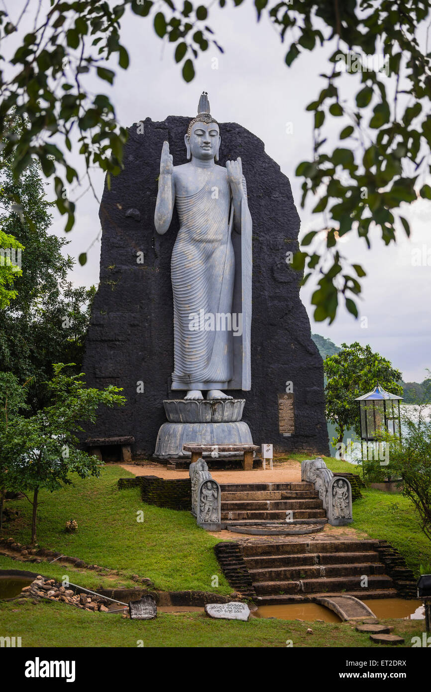 Tallest Buddha In Sri Lanka High Resolution Stock Photography and ...