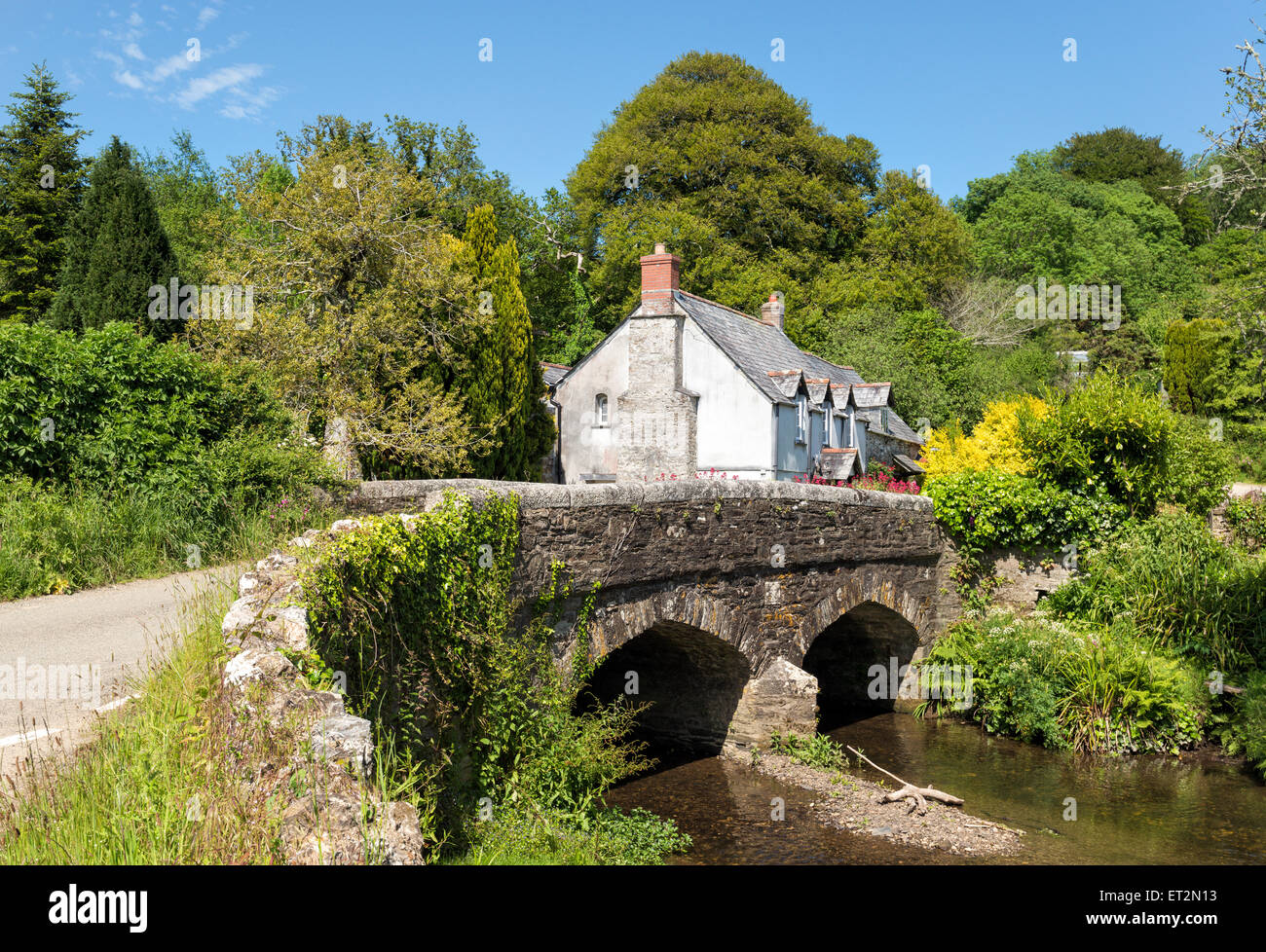 An ancient stone bridge over the river Lerryn at Couch's Mill a small hamlet in the parish of Boconnoc near Lostwithiel in Cornw Stock Photo