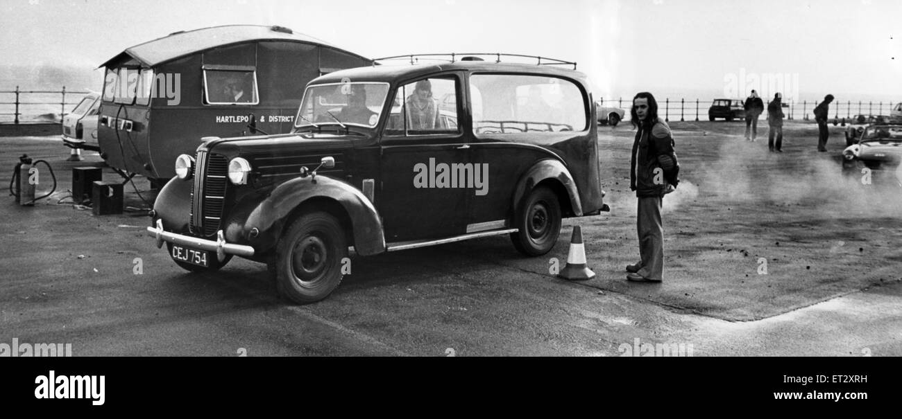 1953 Austin FX3 Funera Hearse owned by John Campbell aged 24 from hartlepool, competes in the local motor clubs auto test, 5th February 1978. Stock Photo