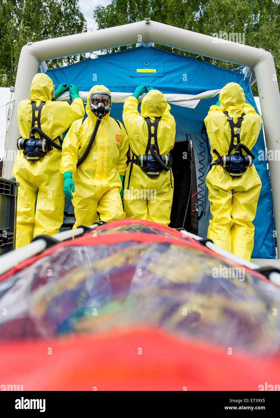 Hradec Kralove, Czech Republic. 11th June, 2015. The multinational military medical exercise Vigorous Warrior 2015, in which 350 military medics from 15 countries practicing mutual cooperation continues in Hradec Kralove, Czech Republic, June 11, 2015. © David Tanecek/CTK Photo/Alamy Live News Stock Photo