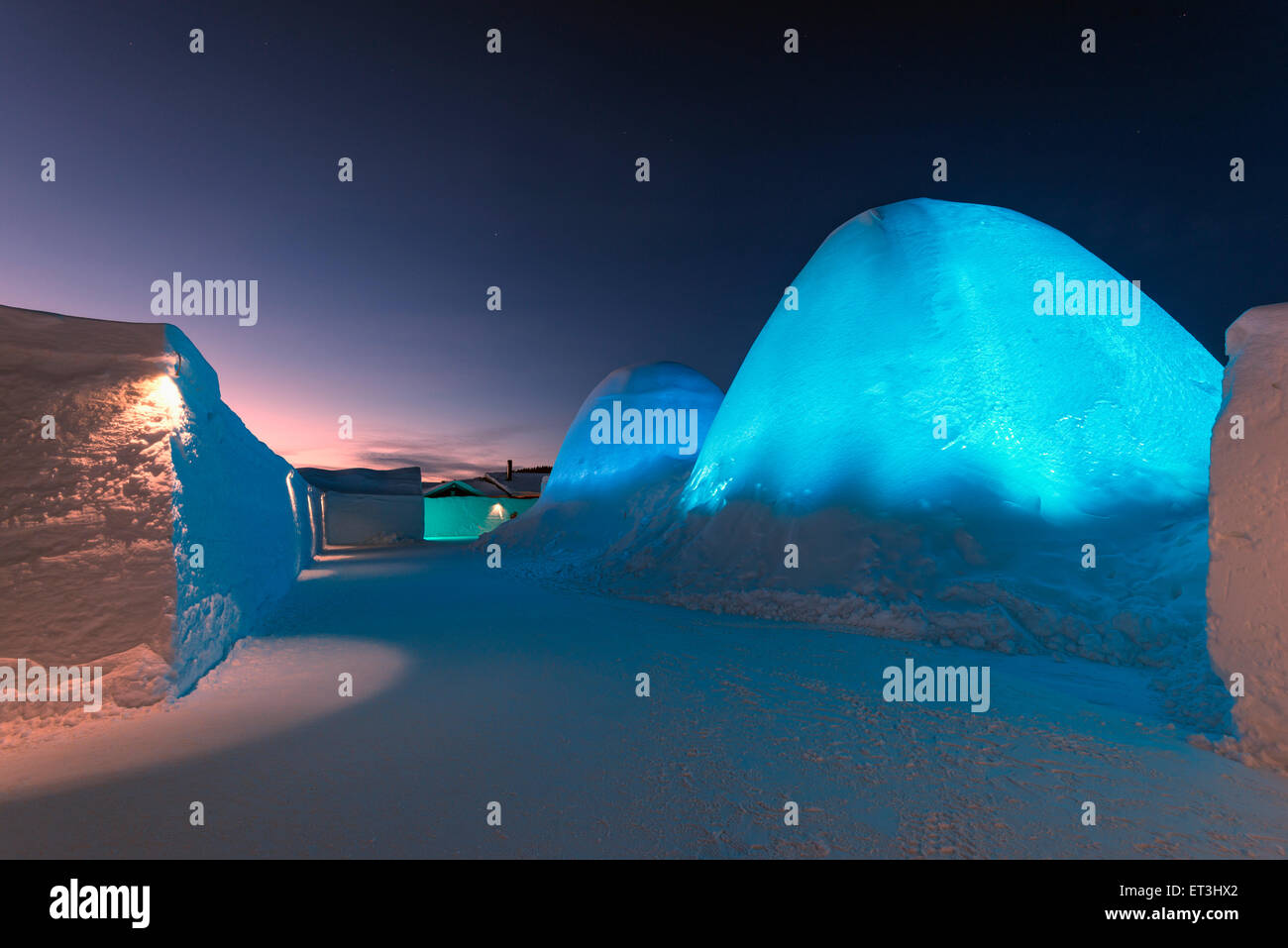 Igloo hotel lapland arctic hires stock photography and images Alamy