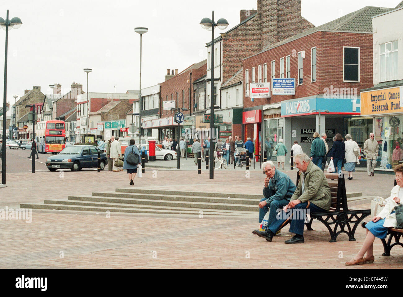 Redcar High Street, 6th June 1995. Pesestrianised Stock Photo Alamy