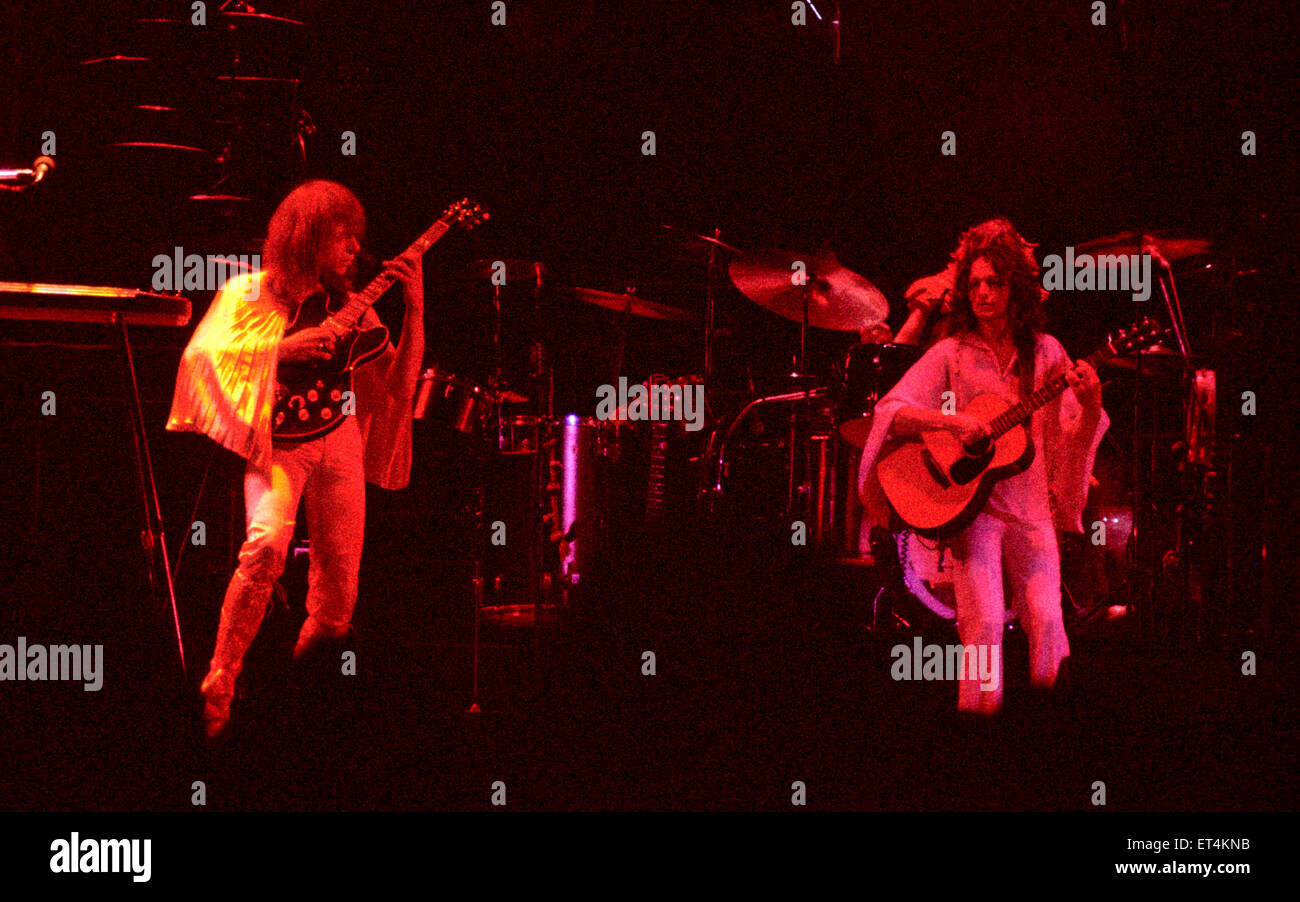 Steve Howe and Jon Anderson of the progressive rock band Yes in performance at the Miami, Jai-Alai Fronton, Miami, Florida, USA on November 28th, 1974. Stock Photo