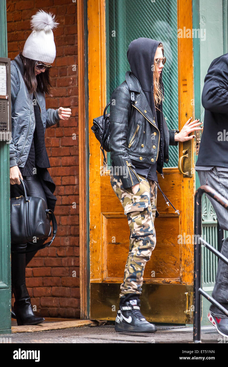 Cara Delevingne And Kendall Jenner Seen Leaving Taylor Swift S Apartment In New York City After Visiting Her Featuring Cara Delevingne Kendall Jenner Where New York City New York United States When 10