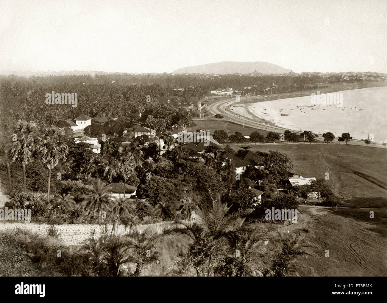 Chowpatty beach, Girgaon, Girgaum Chowpatty, Girgaon Chowpatty, Marine Drive, Queens Necklace, Bombay, Mumbai, Maharashtra, India, old vintage 1800s Stock Photo
