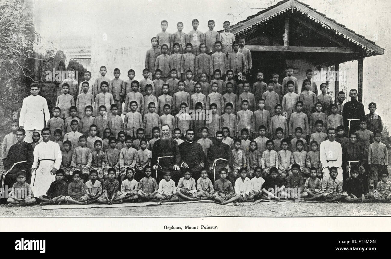 Catholic community ; Orphans ; Mount Poinsur ; Borivali ; Bombay ; Mumbai ; Maharashtra ; India ; Asia ; Asian ; Indian ; old vintage 1900s picture Stock Photo