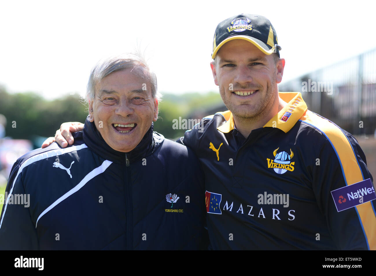 Yorkshire County Cricket Club president Dickie Bird with Australian cricketer Aaron Finch. Picture: Scott Bairstow/Alamy Stock Photo