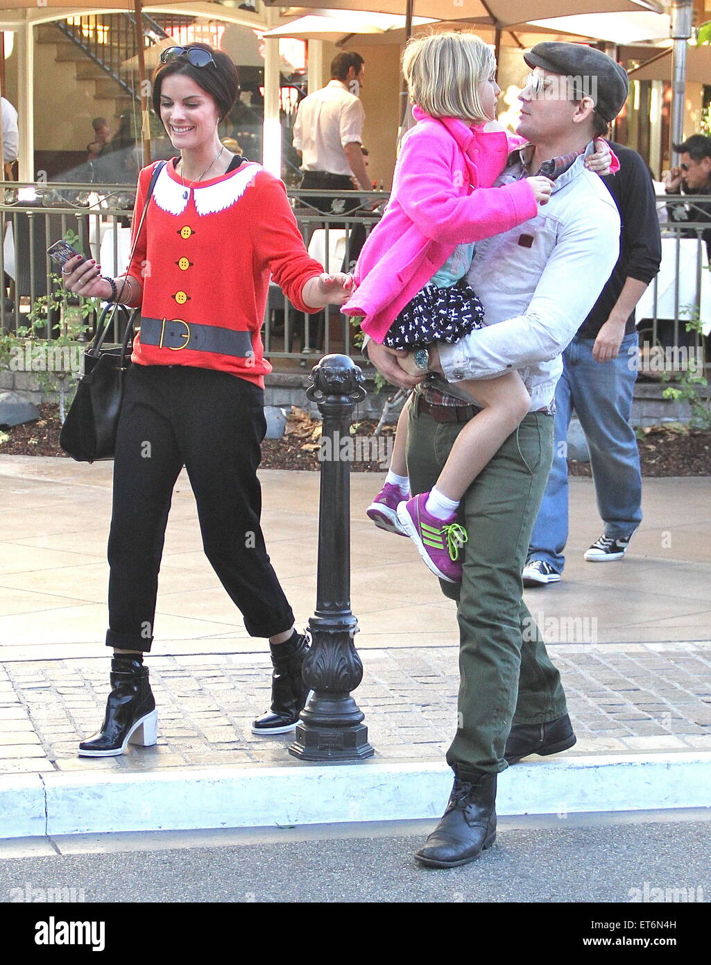 Peter Facinelli And Jaimie Alexander Take Their Daughter Shopping At The Grove Featuring Peter Facinelli Jaimie Alexander Where Hollywood California United States When 13 Dec 2014 Credit Wenn Com Stock Photo Alamy