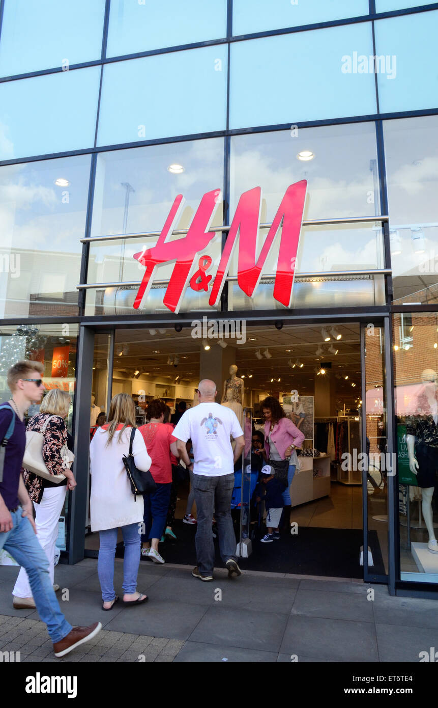 The H&M store in Windsor Stock Photo - Alamy