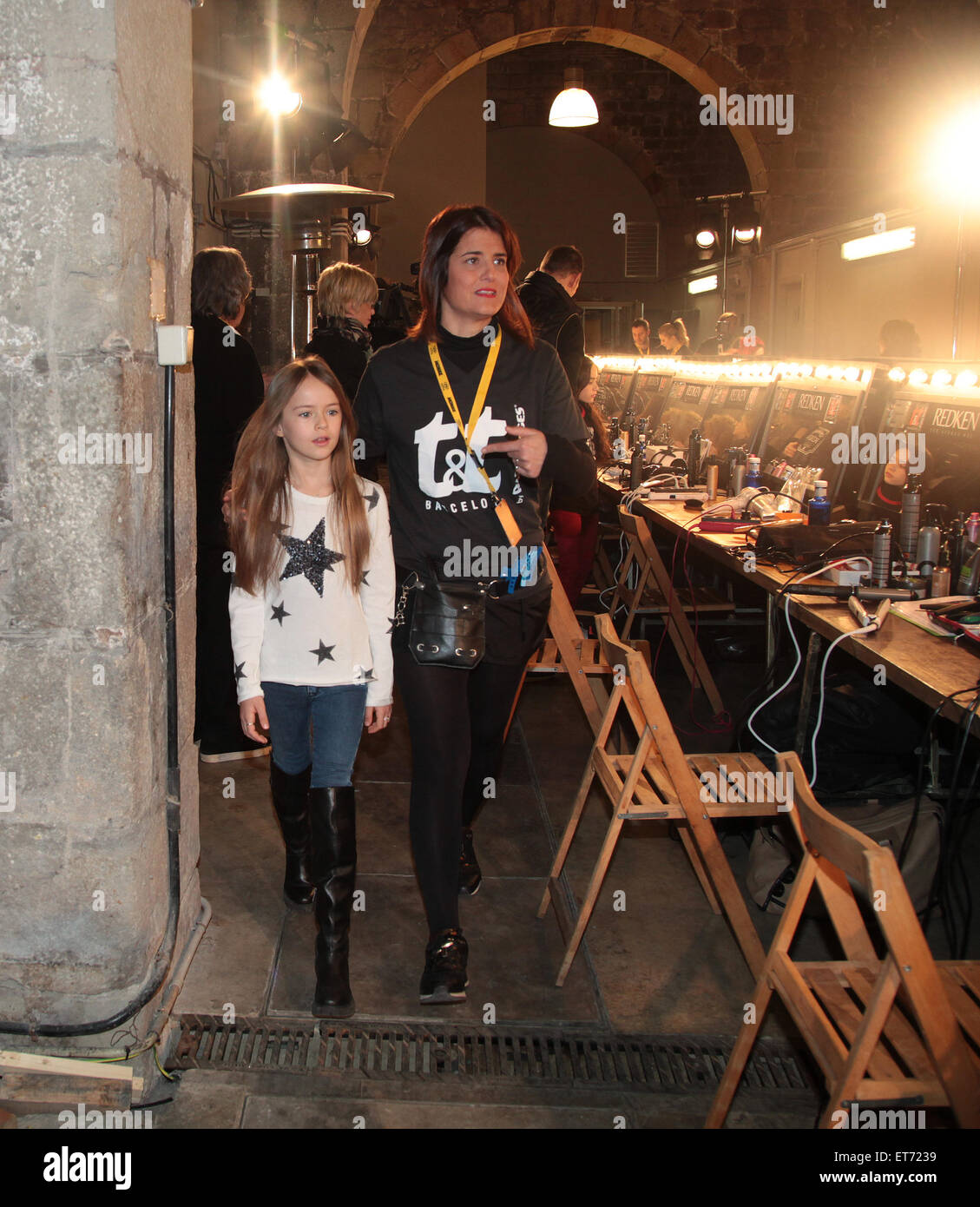 Rossiyada jinsiy aloqa: Ogay ota ogay qizini sikadi Rus tombul qizlar erotika