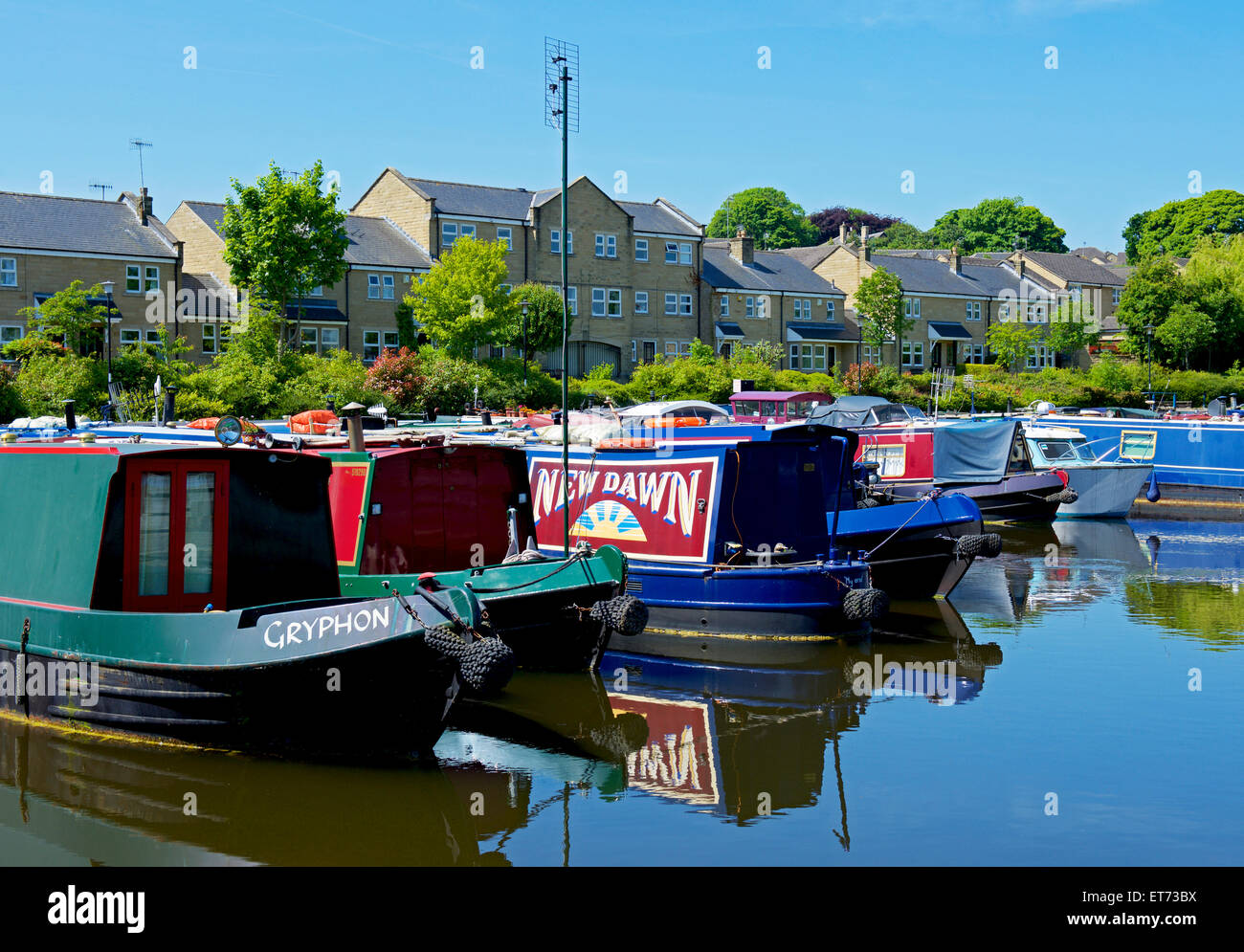 Apperley Bridge Marina on the LeedsLiverpool Canal, West Yorkshire, England UK Stock Photo Alamy