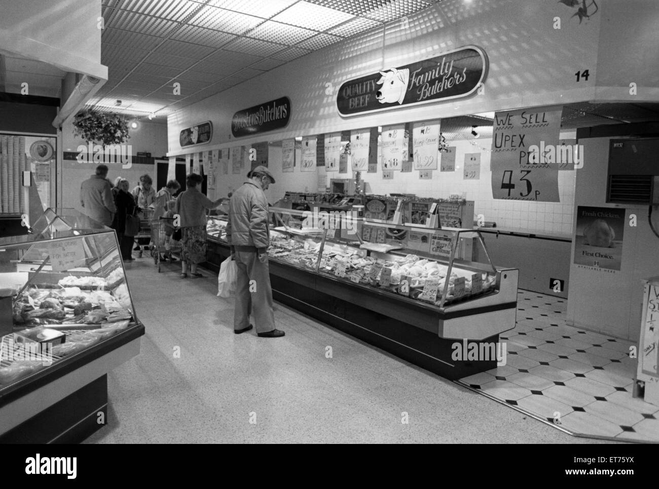 Butchers counter Black and White Stock Photos & Images - Alamy