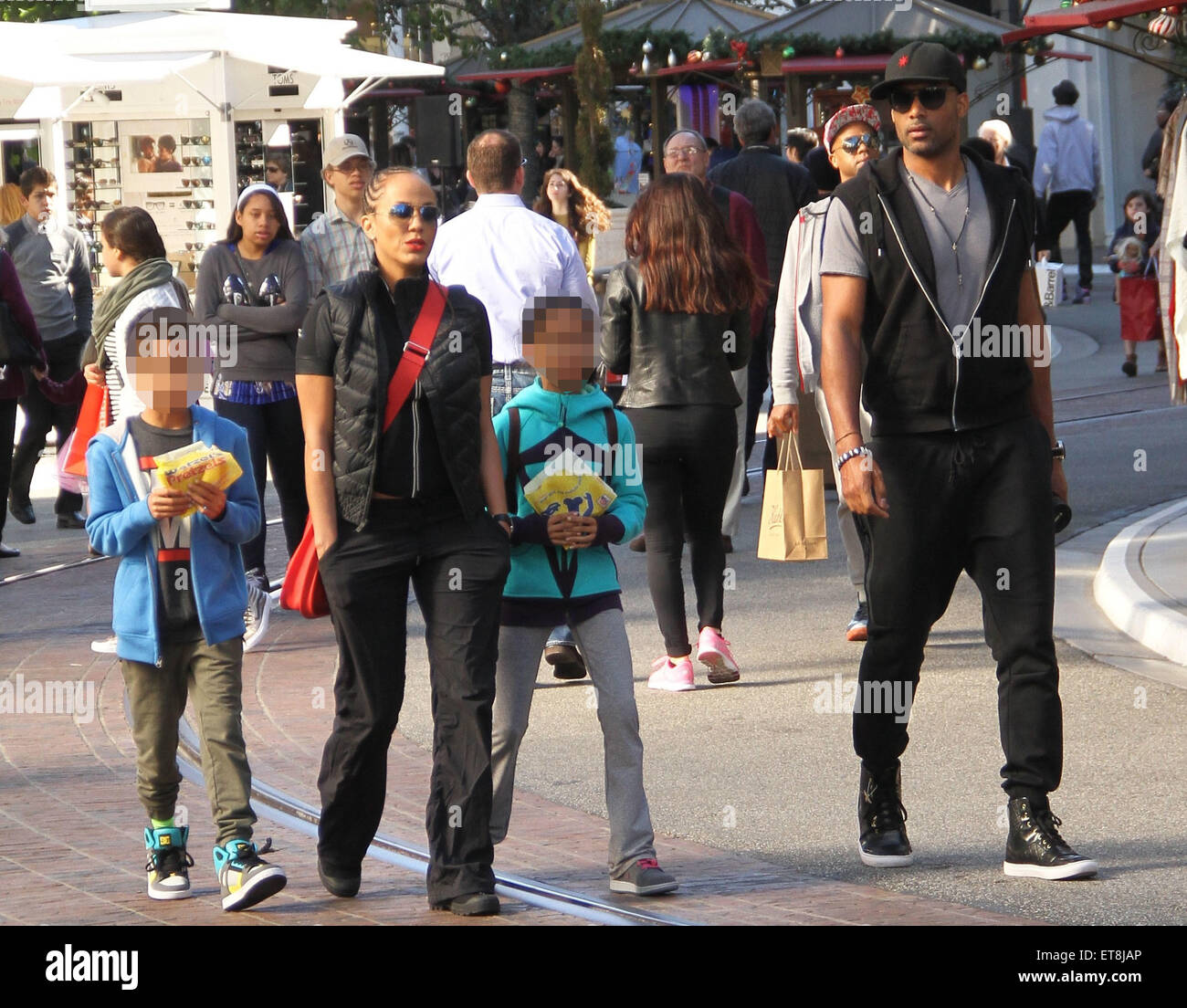 Boris Kodjoe shopping with his wife and children at The Grove in