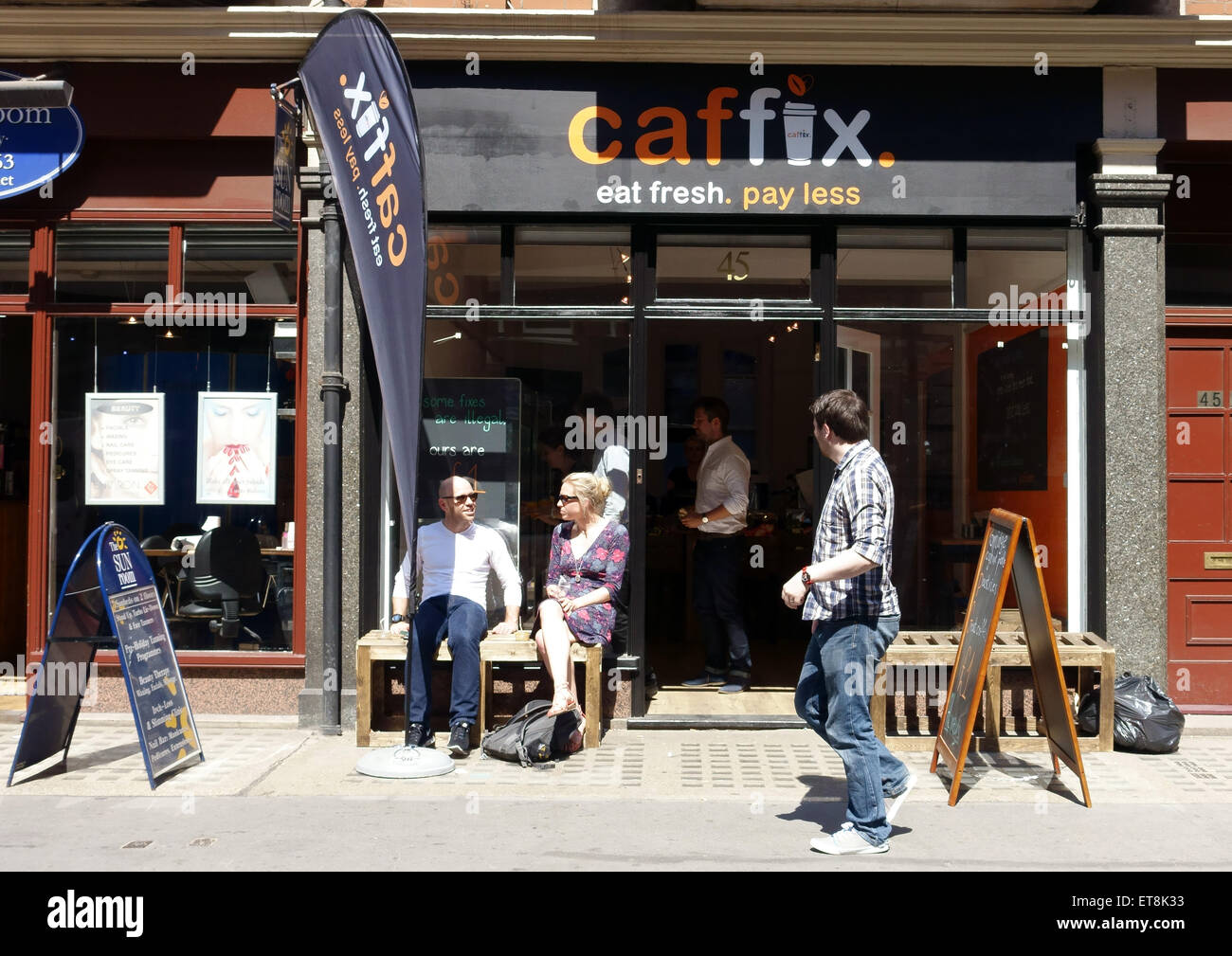 Caffix £1 for all food and drink cafe, Fitzrovia, London Stock Photo