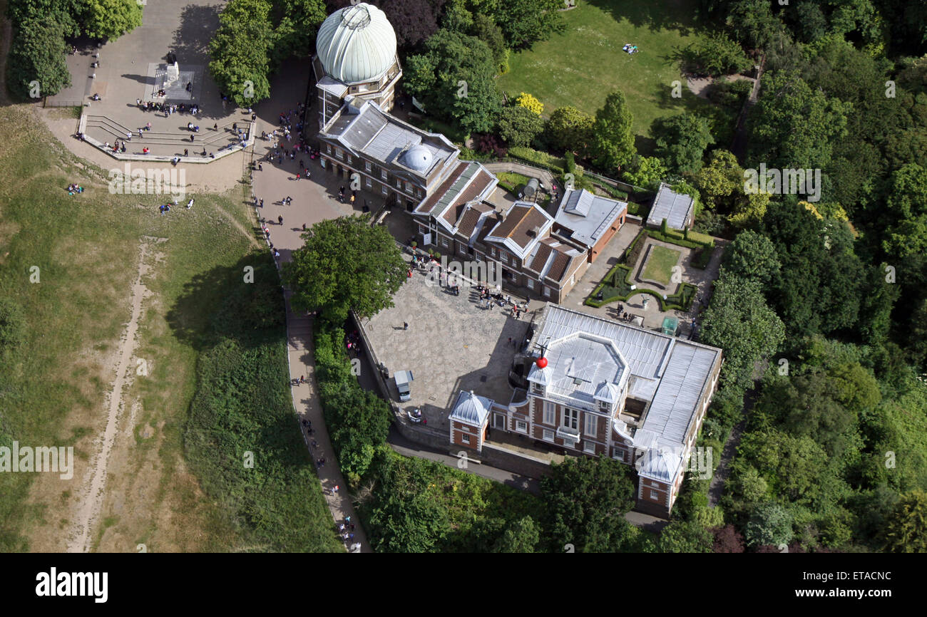 aerial view of The Royal Observatory, Peter Harrison Planetarium & GMT Meridian Line in Greenwich Park, London, UK Stock Photo