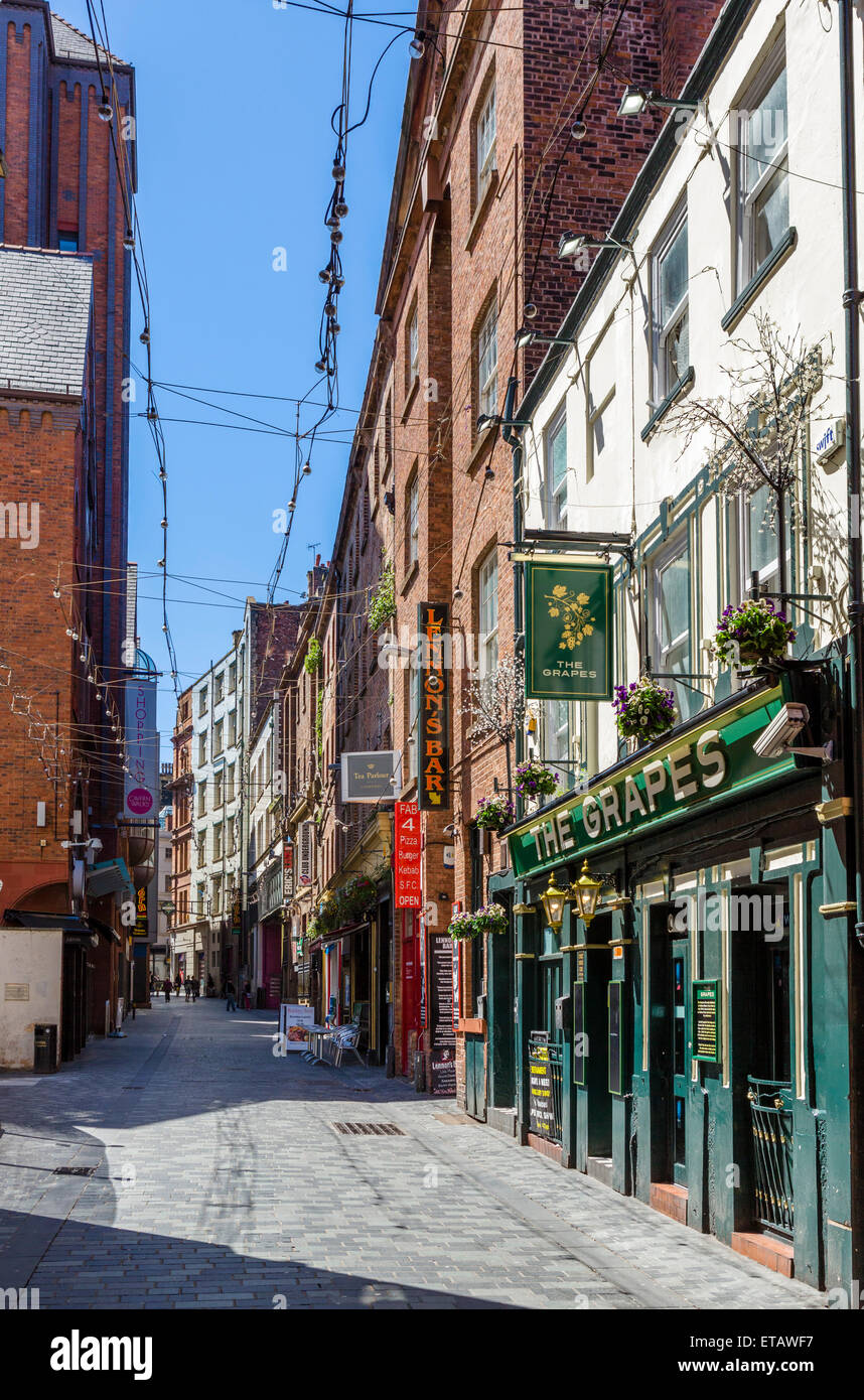 View down Mathew Street in the city centre, site of the Cavern Club, Liverpool, Merseyside, England, UK Stock Photo