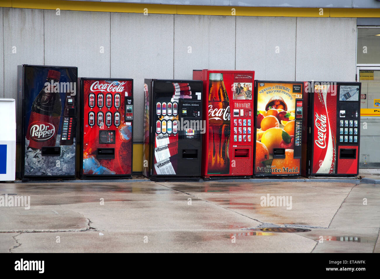 Dippin Dots Vending Machine, An outdoor vending machine sel…
