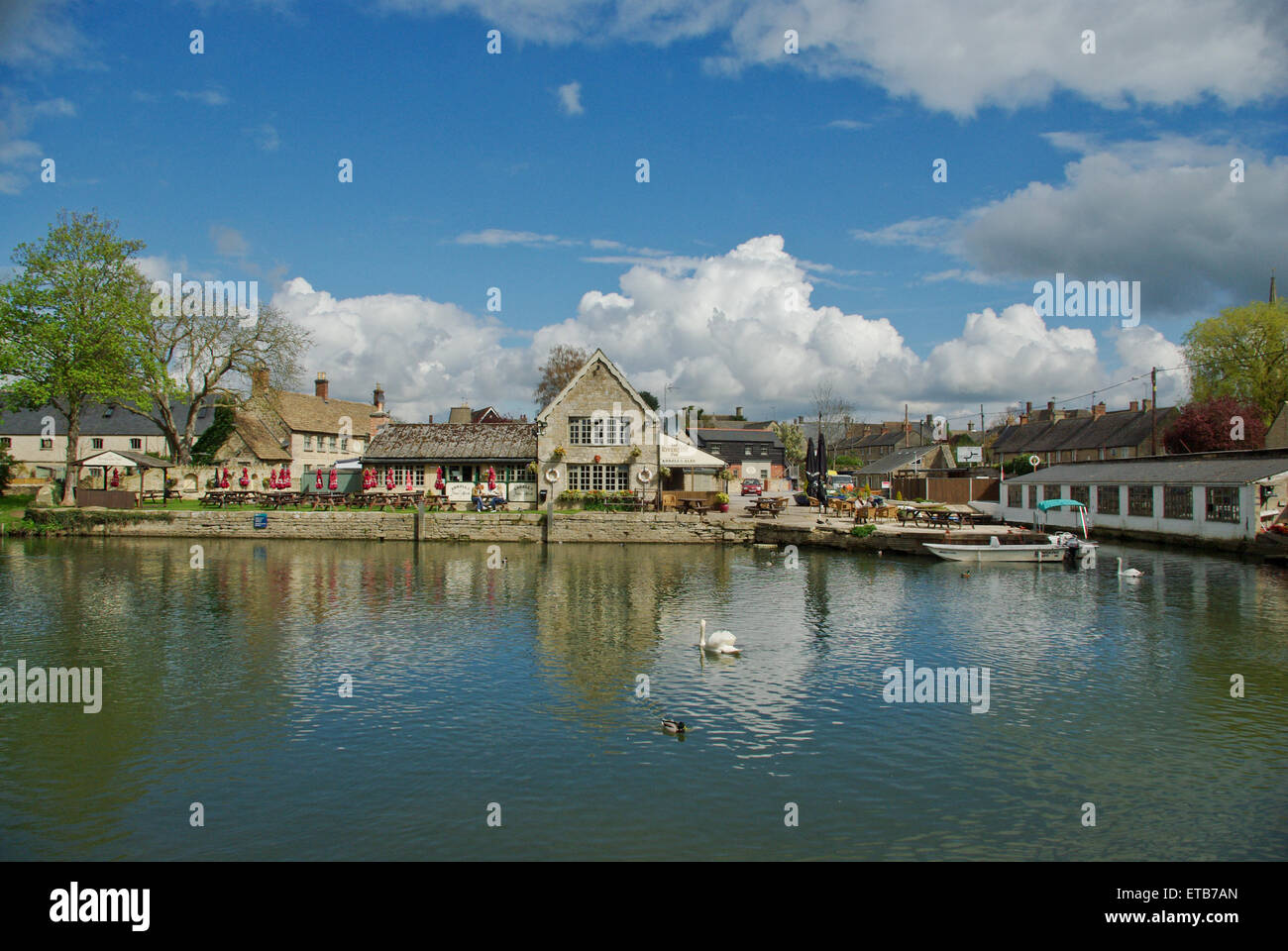 The River Thames at Lechlade, a small attractive riverside town on the edge of the Cotswolds
