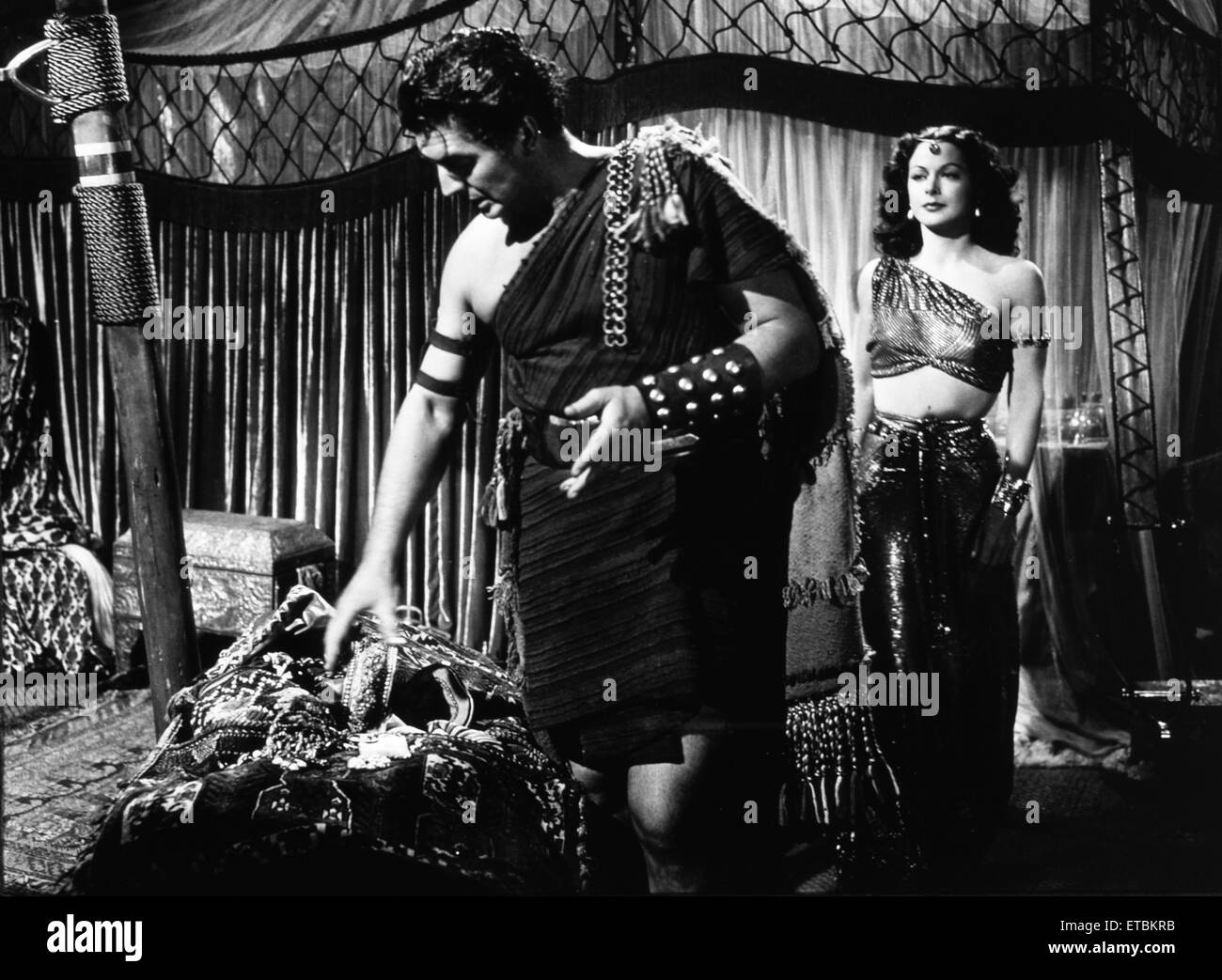 Victor Mature, Hedy Lamarr, on-set of the Film "Samson and Delilah", 1949 Stock Photo