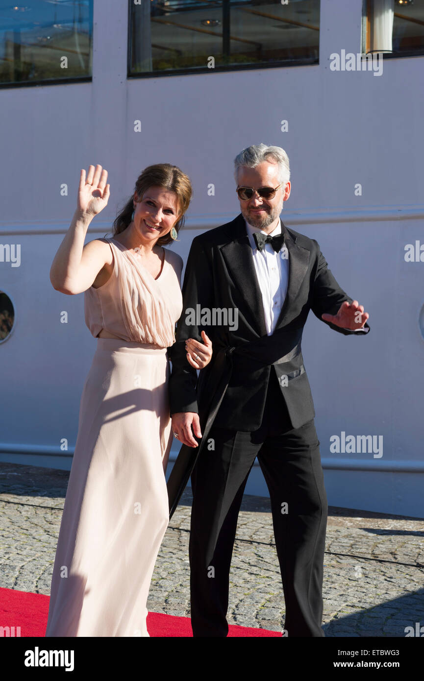 Stockholm, Sweden, June, 12, 2015. Private guests arrives at Strandvagen, Stockholm to board the Archipelago ship s/s Stockholm for further transport to the festivities. This is the start of the celebration of the marriage between Prince Carl Philip and Ms Sofia Hellqvist that will take place tomorrow at the Royal Chapel, Stockholm.  Princess Martha Louise and Mr Ari Behn, Norway. Credit:  Barbro Bergfeldt/Alamy Live News Stock Photo