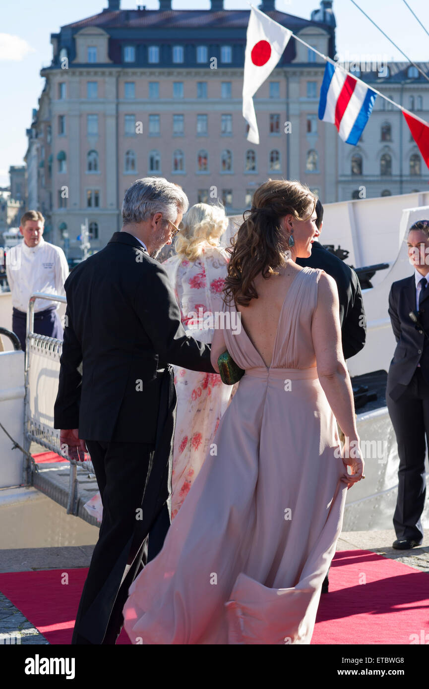 Stockholm, Sweden, June, 12, 2015. Private guests arrives at Strandvagen, Stockholm to board the Archipelago ship s/s Stockholm for further transport to the festivities. This is the start of the celebration of the marriage between Prince Carl Philip and Ms Sofia Hellqvist that will take place tomorrow at the Royal Chapel, Stockholm. Princess Martha Louise and Mr Ari Behn, Norway. Credit:  Barbro Bergfeldt/Alamy Live News Stock Photo