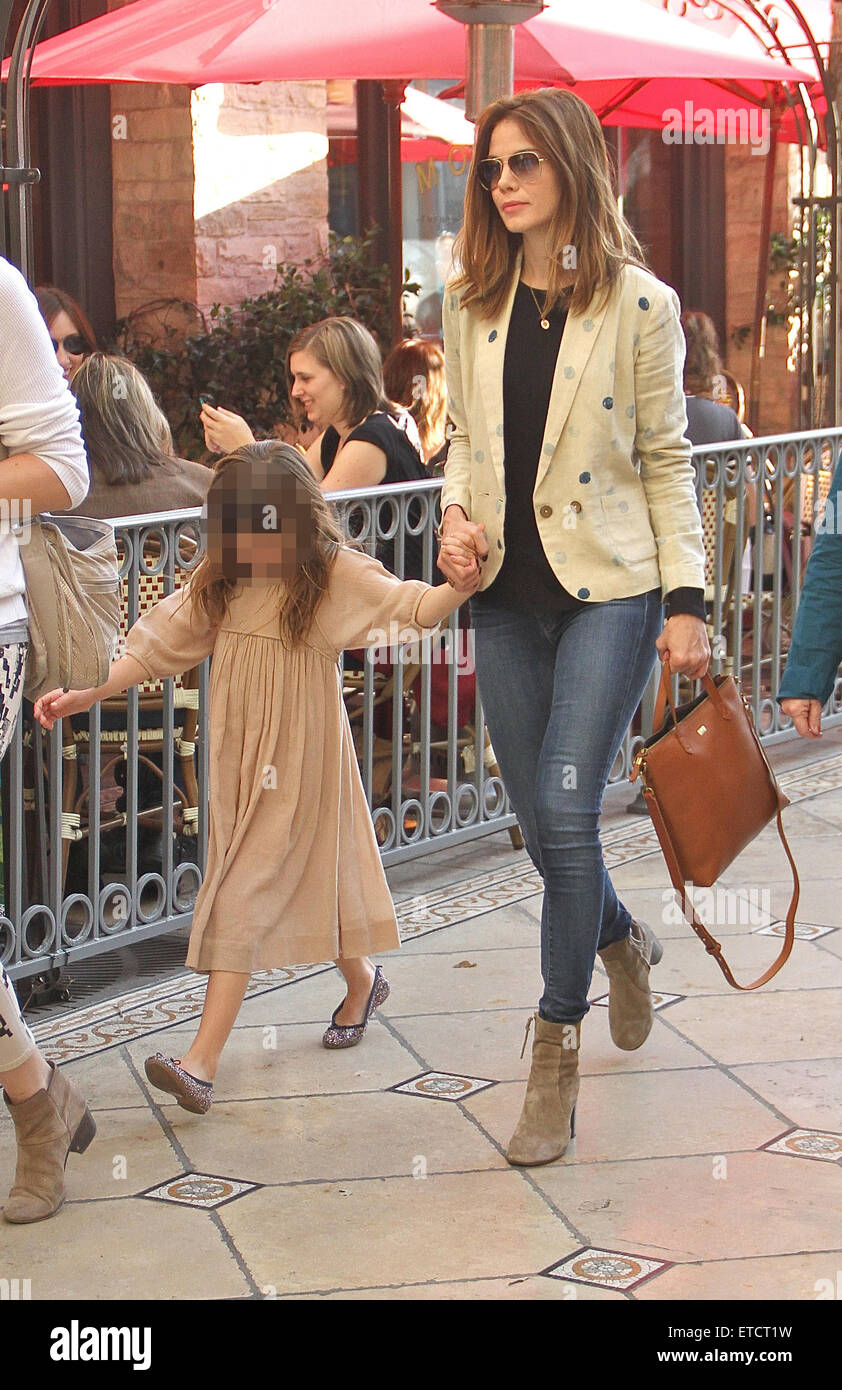 Michelle Monaghan takes her daughter shopping at The Grove in Hollywood  Featuring: Michelle Monaghan, Willow Katherine White Where: Los Angeles, California, United States When: 19 Jan 2015 Credit: WENN.com Stock Photo