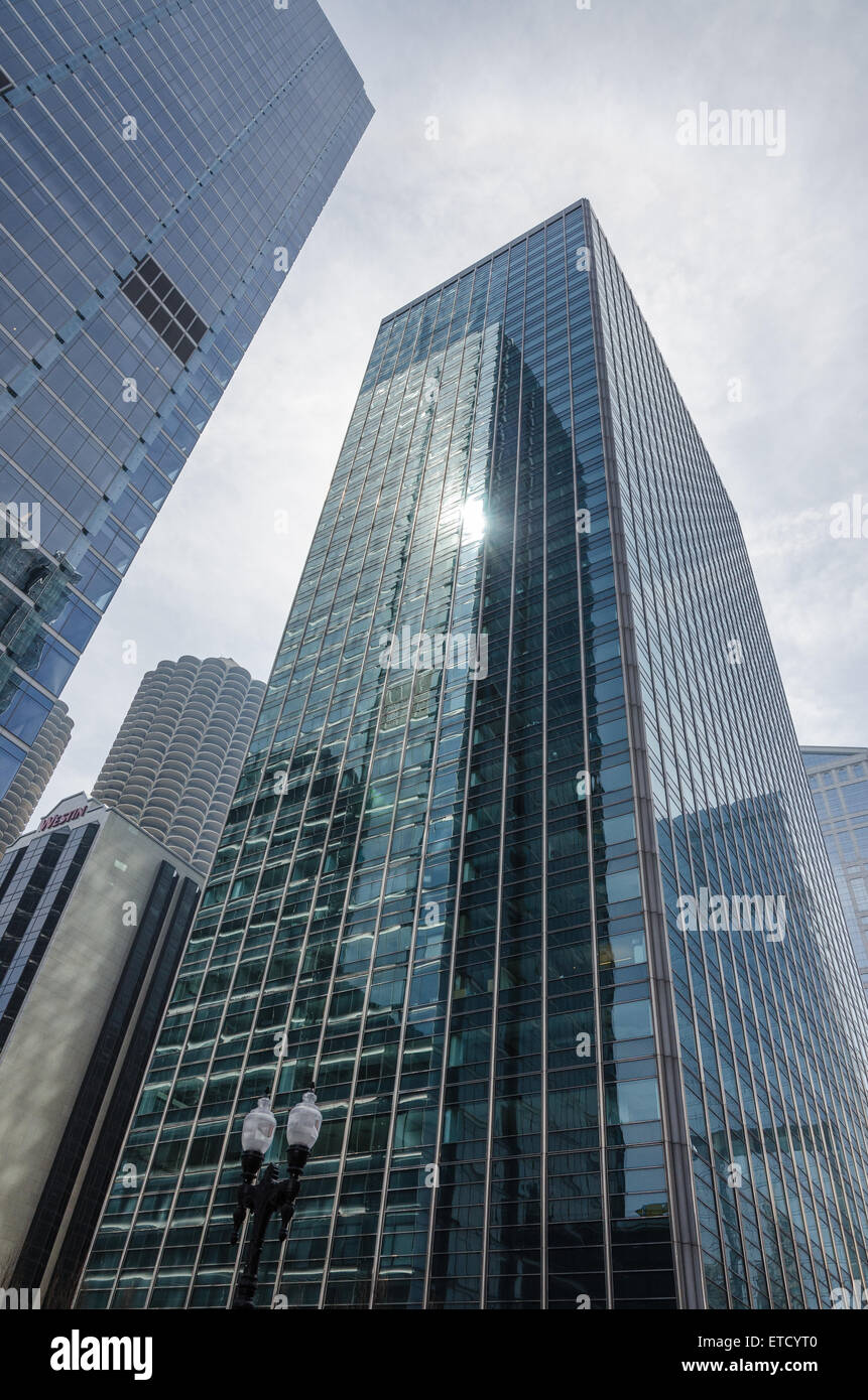 View of buildings on downtown Chicago Stock Photo - Alamy