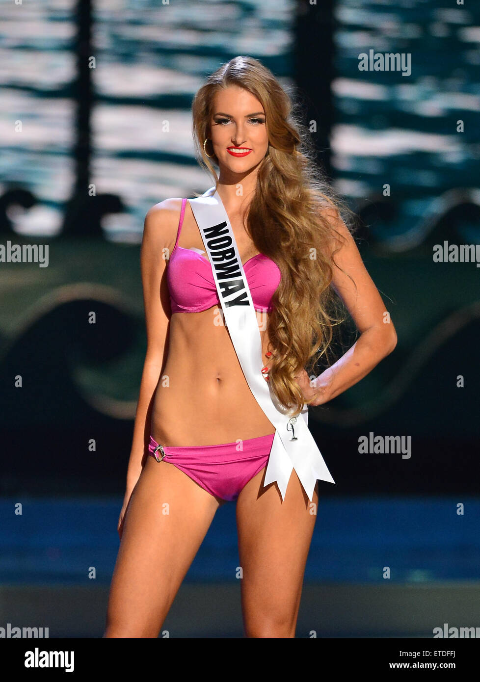 Miss international swimsuit hi-res stock photography and images - Alamy