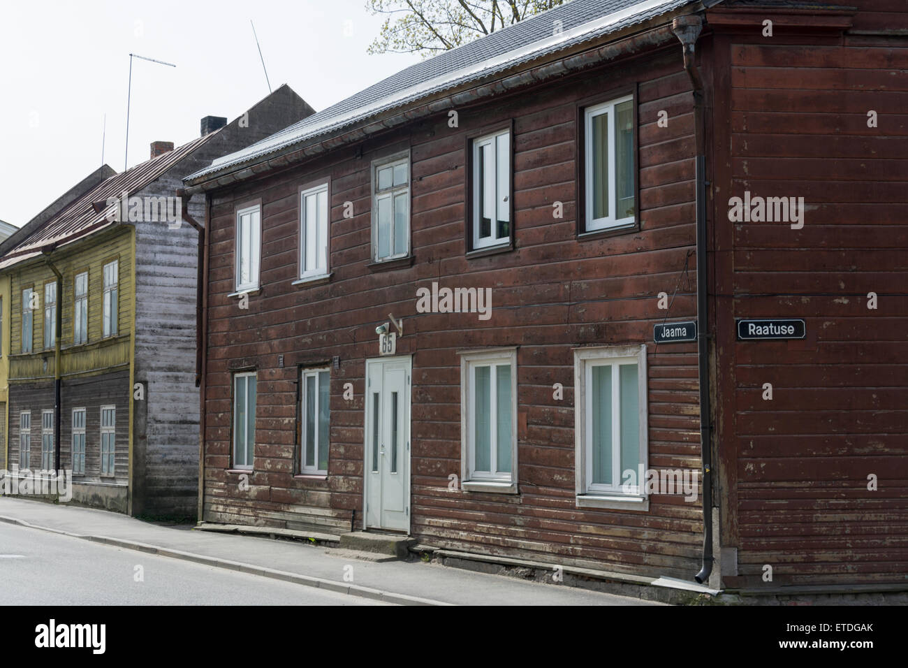 Log House At Raatuse And Jaama Street Corner In Tartu Estonia Stock log-house-at-raatuse-and-jaama-street-corner-in-tartu-estonia-stock