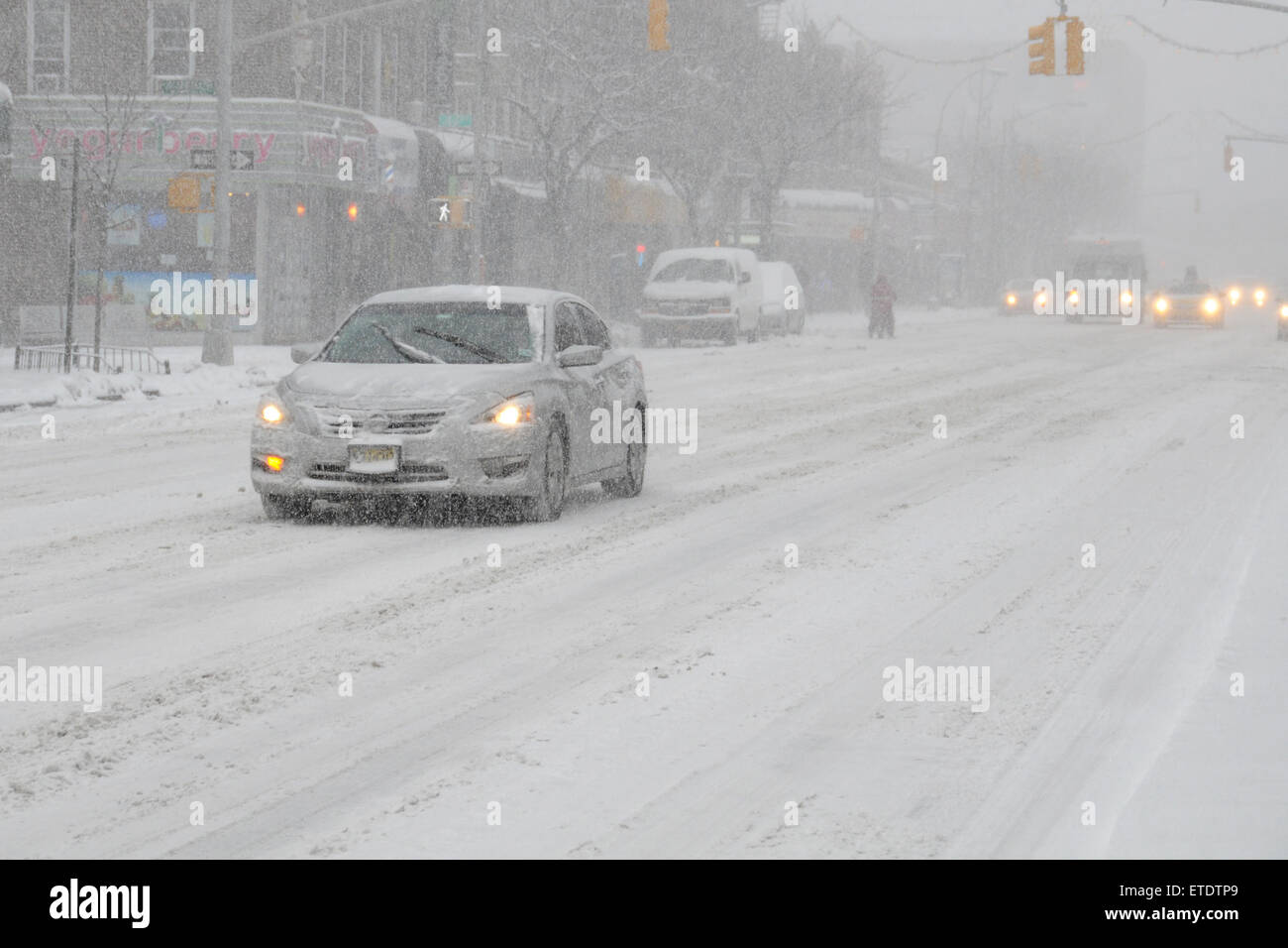 Road Conditions quickly deteriorating in Queens in the beginning of the ...