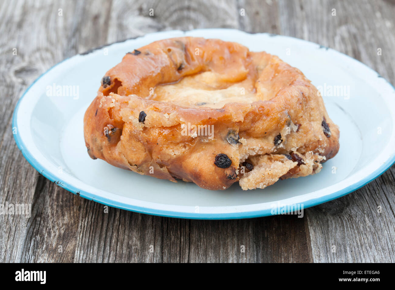 Lardy Cake a food delicacy in south west England especially Stock Photo 83913374 Alamy Lardy Cake a food delicacy in south west England especially Stock Photo 83913374 Alamy