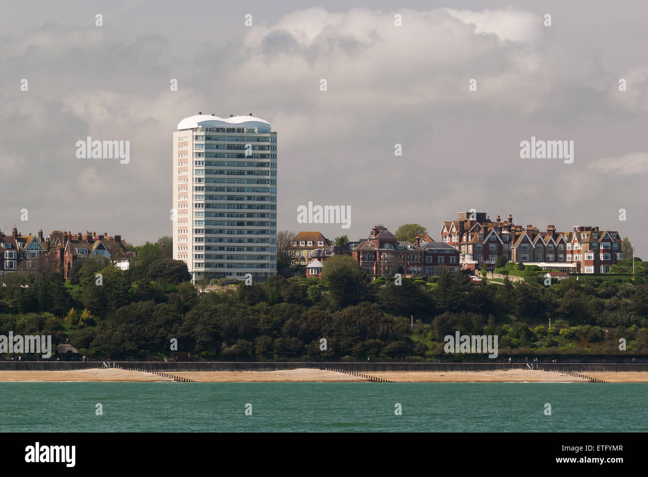 Block flats apartment building hi-res stock photography and images - Alamy