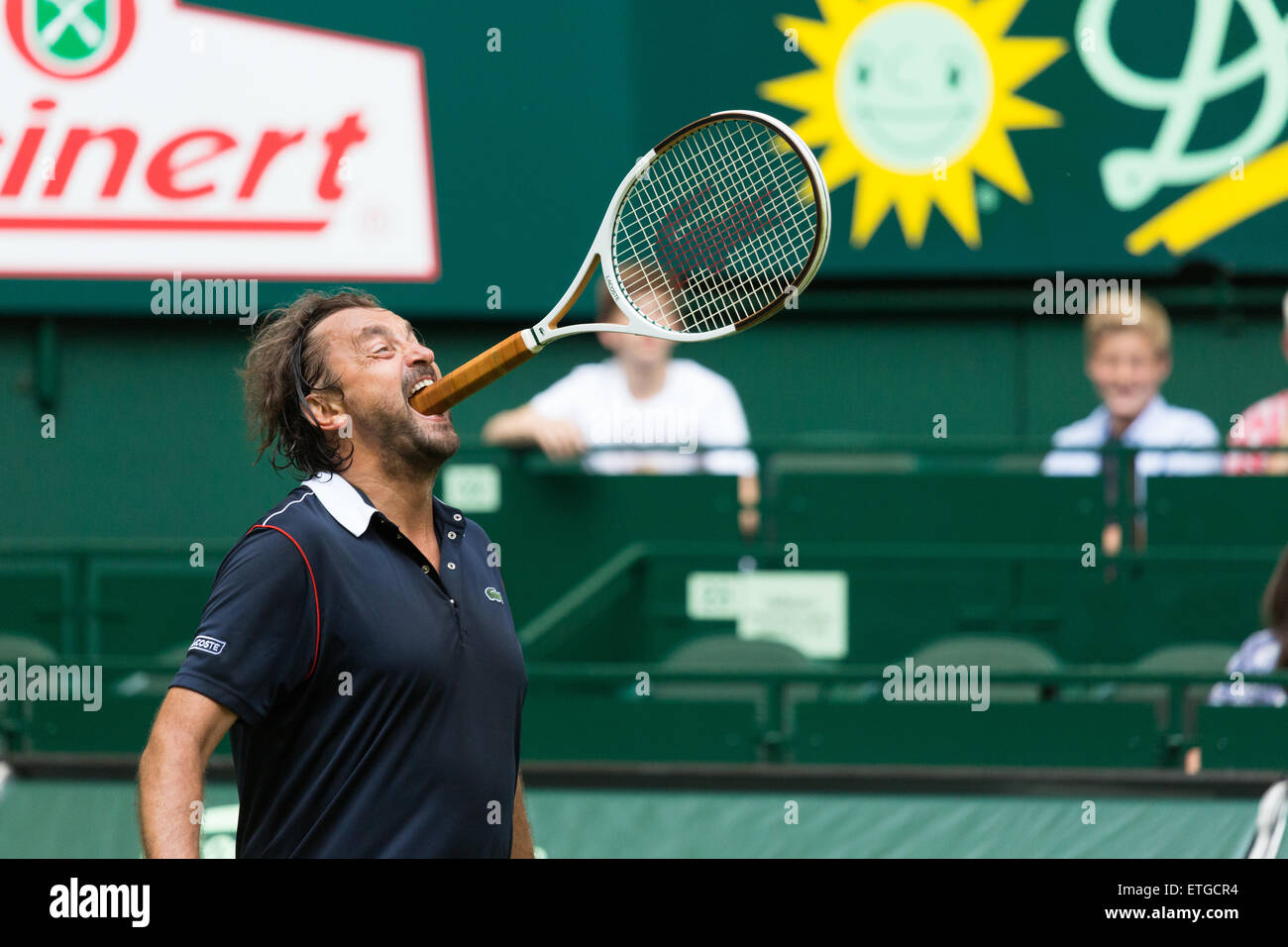 Leidinggevende milieu meester Halle Westfalen, Germany. 13th Jun, 2015. Henri Leconte jokes around during  his Champions' Trophy match at the start of the Gerry Weber Open Stock  Photo - Alamy