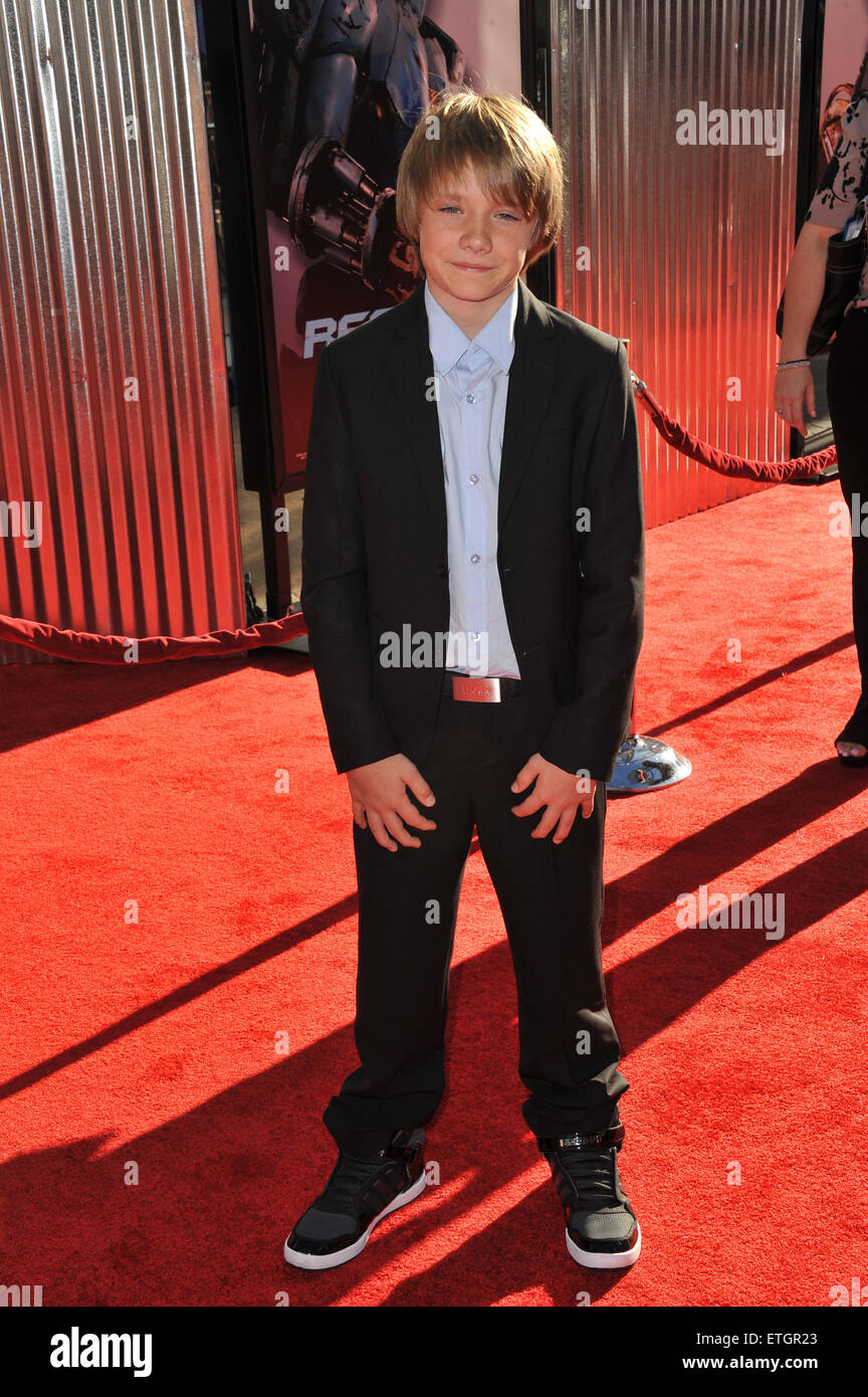 Goyo hi-res stock photography and images - Page 2 - Alamy, image size:864x1390