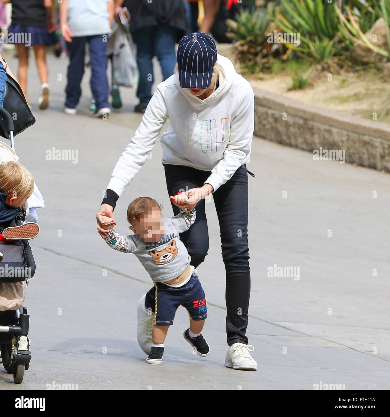 Gwen Stefani and her sons Zuma and Apollo Rossdale enjoy a day at the ...