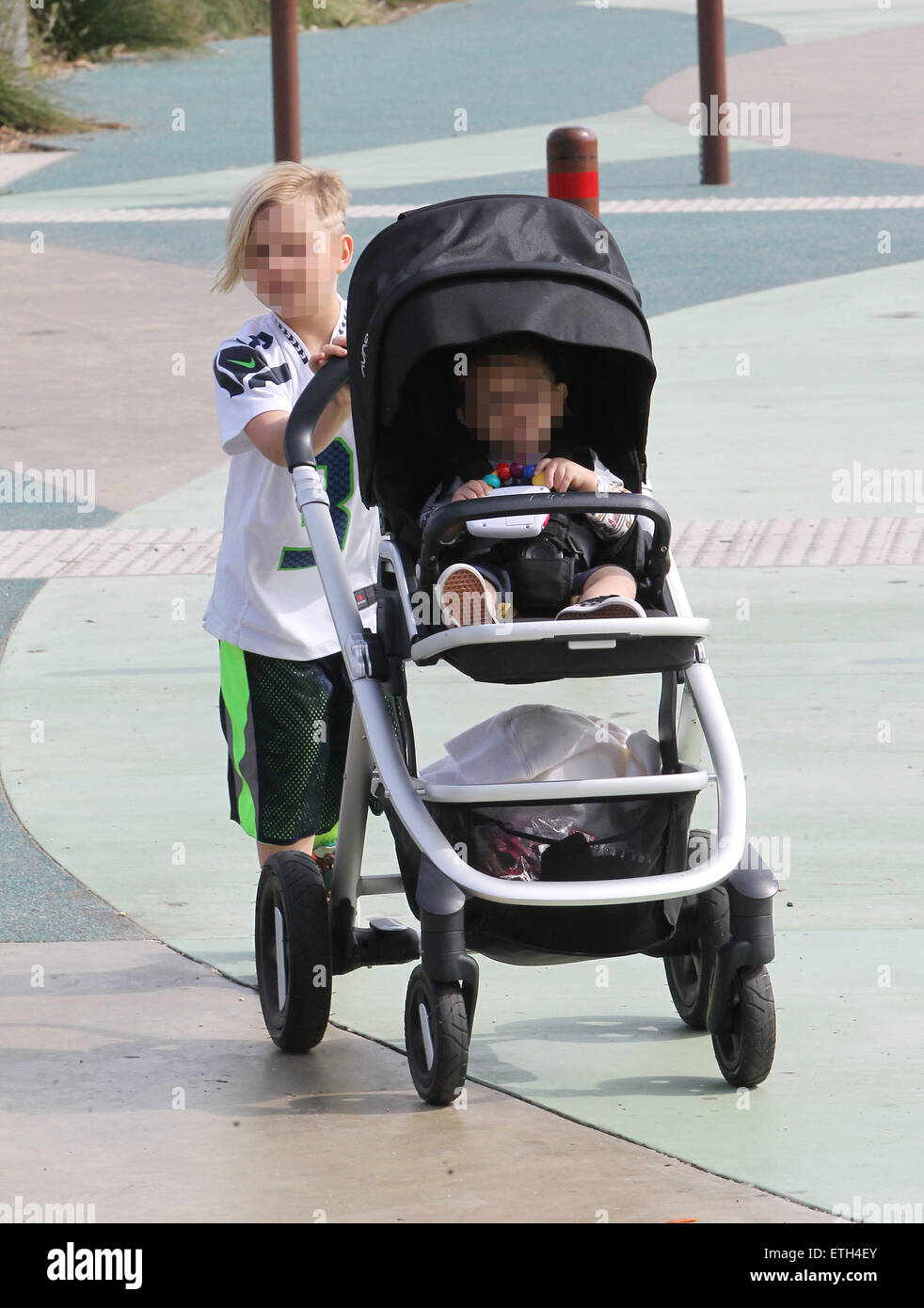 Gwen Stefani and her sons Zuma and Apollo Rossdale enjoy a day at the ...