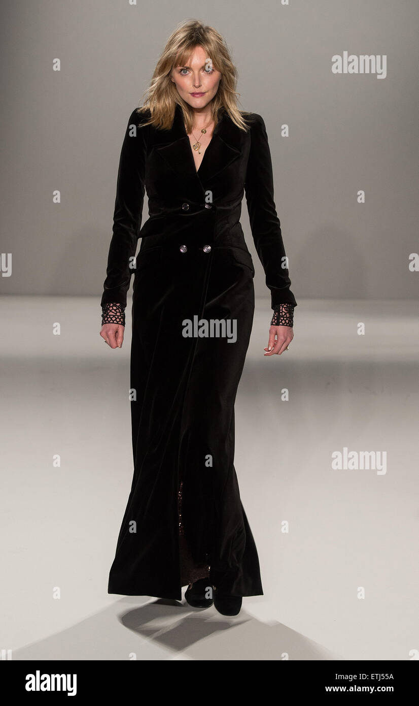 Sophie dahl hi-res stock photography and images - Page 4 - Alamy