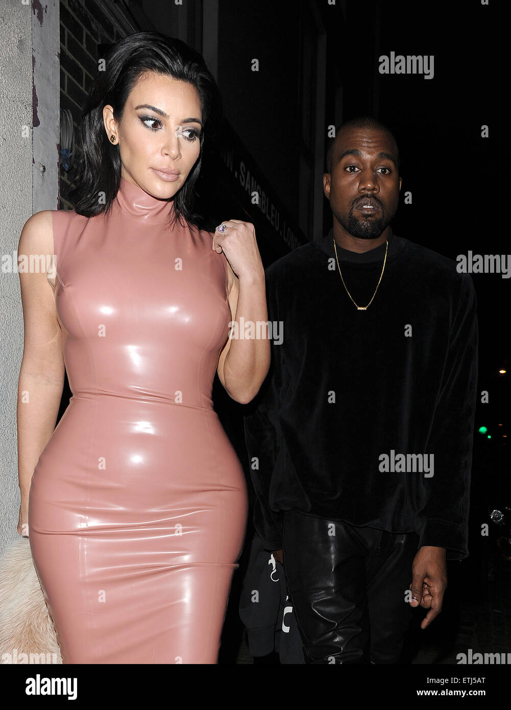 Kim Kardashian And Husband Kanye West Pay A Late Night Visit To The Stock Photo Alamy