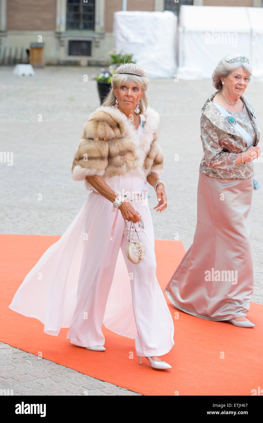 Stockholm, Sweden. 13th June, 2015. Princess Birgitta (L) and Princess Margaretha of Sweden arrive at the Royal Palace for the wedding of Prince Carl Philip and Sofia Hellqvist at the Palace Chapel in Stockholm, Sweden, 13 June 2015. Credit:  dpa picture alliance/Alamy Live News Stock Photo