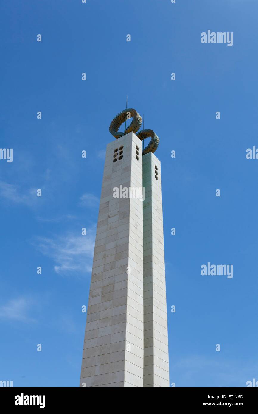 The twin column monument at Alameda Cardeal Cerejrira at the top of Eduardo VII park. Stock Photo