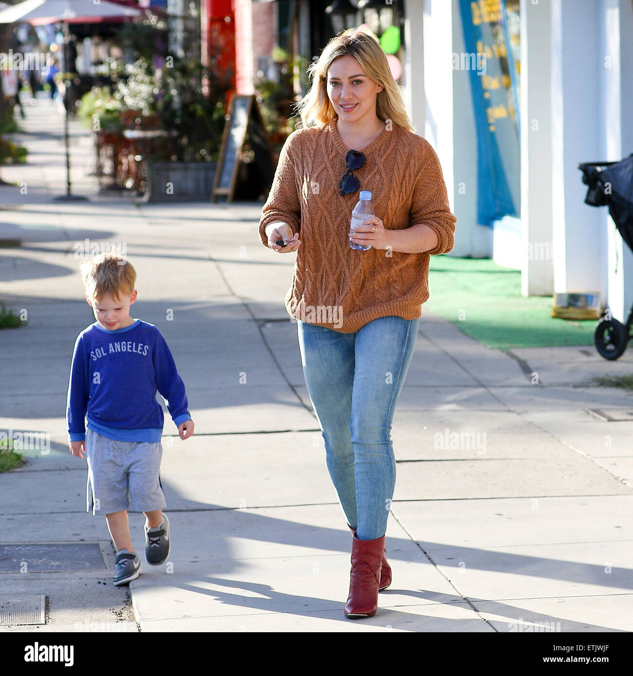 Page 3 - Red ankle boots High 